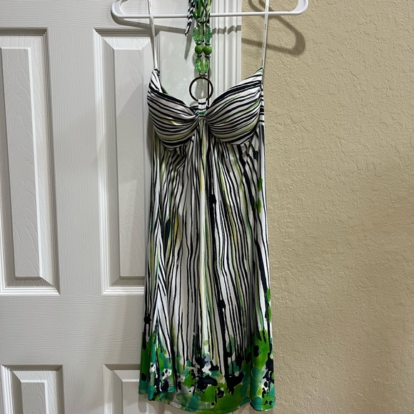 Papaya Dresses & Skirts - PAPAYA Built in Bra Sundress